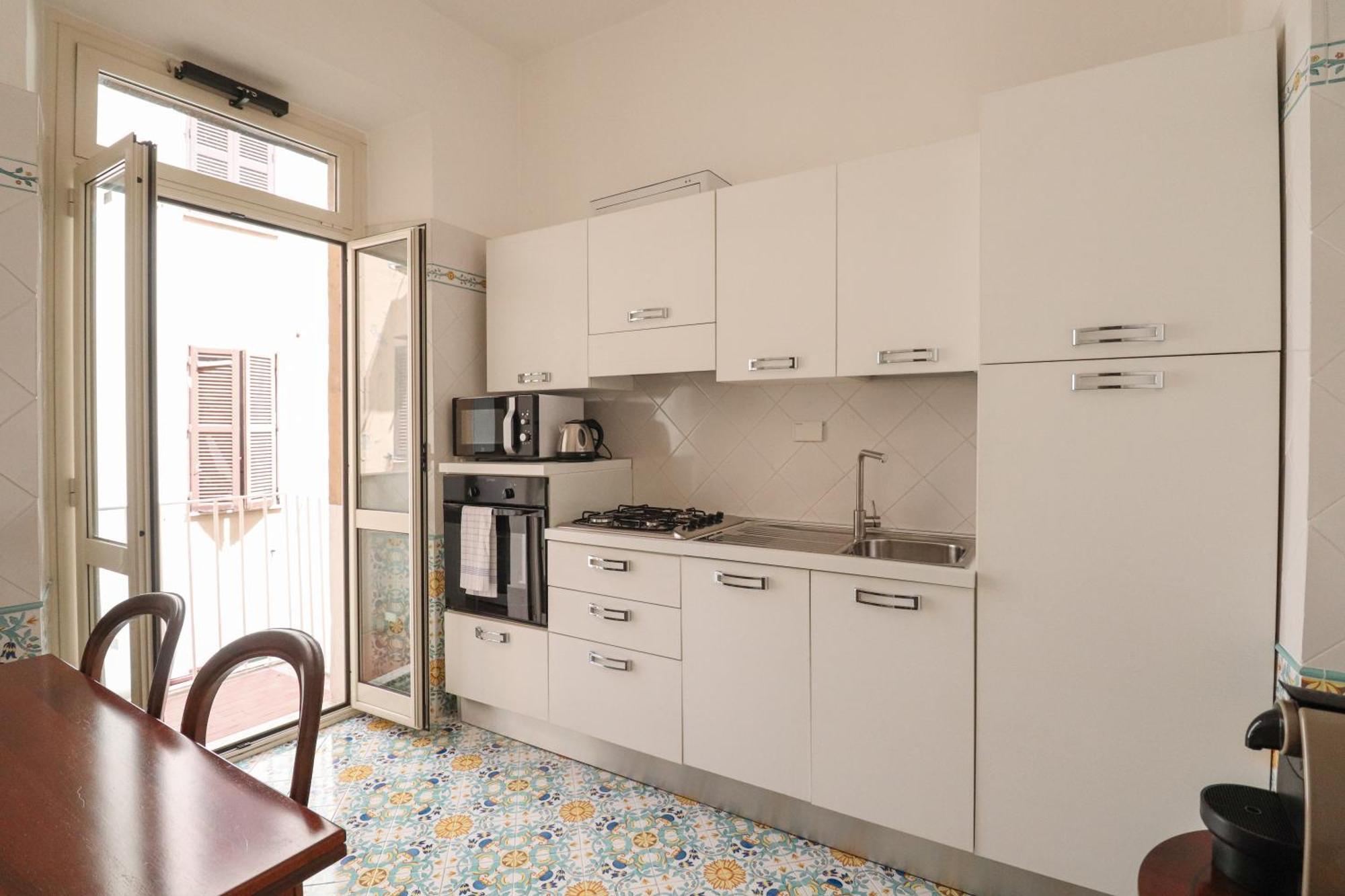 Appartement Casa Cecilia A Monti à Rome Extérieur photo