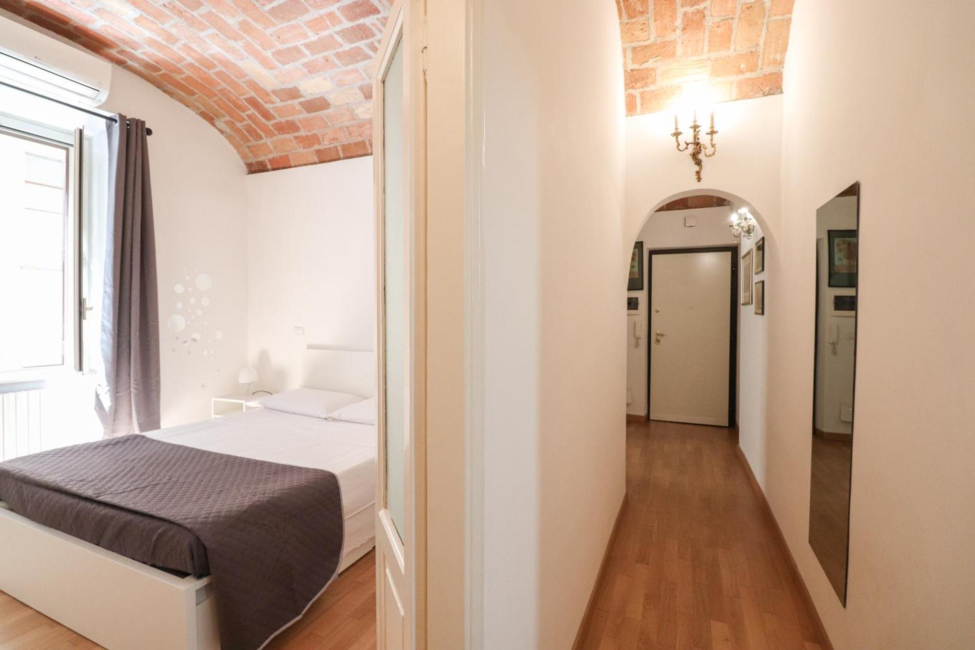 Appartement Casa Cecilia A Monti à Rome Extérieur photo