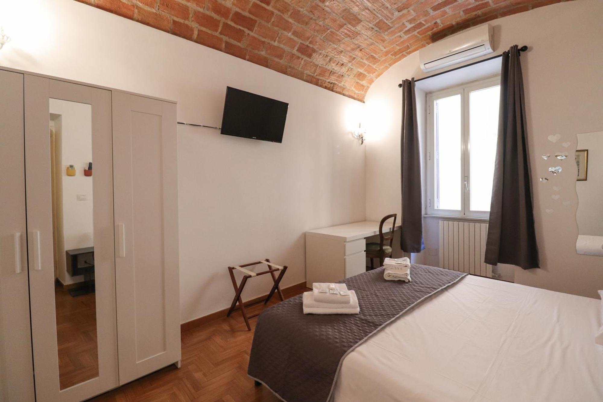 Appartement Casa Cecilia A Monti à Rome Extérieur photo